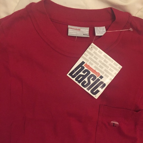 Independently BasicPocket Tees - Picture 3 of 5